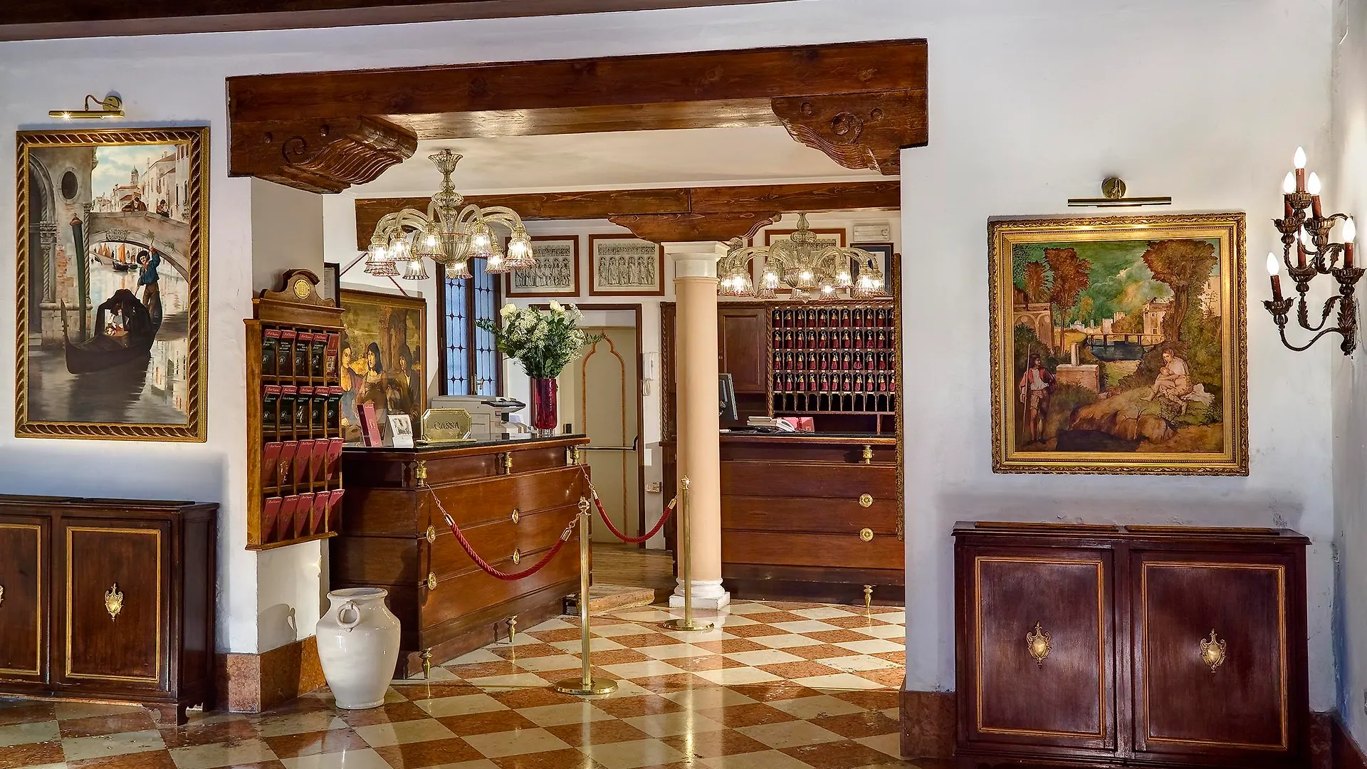 Hotel Giorgione Veneza 4*,
