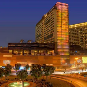 ***** Отель Swissotel Al Ghurair - Deira & Creek ОАЭ