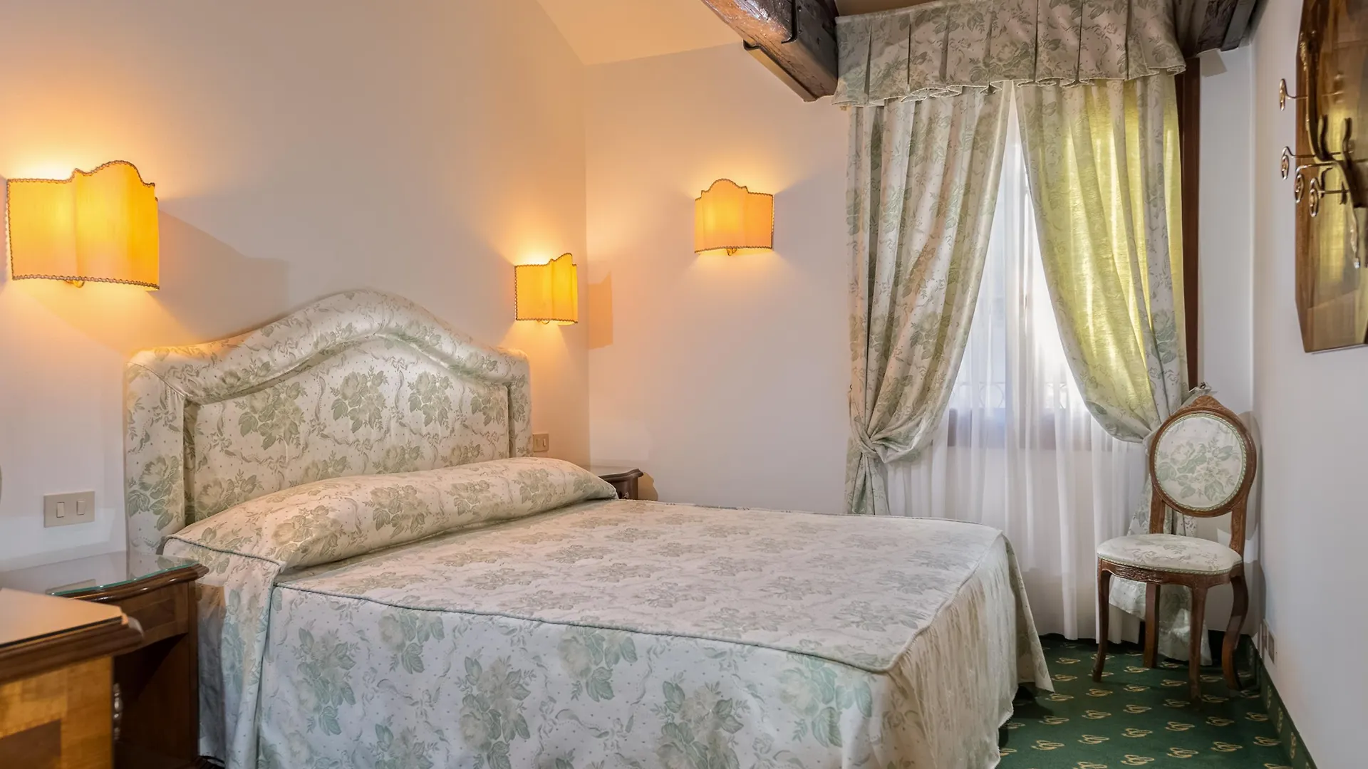 ****  Hotel Giorgione Venice Italy