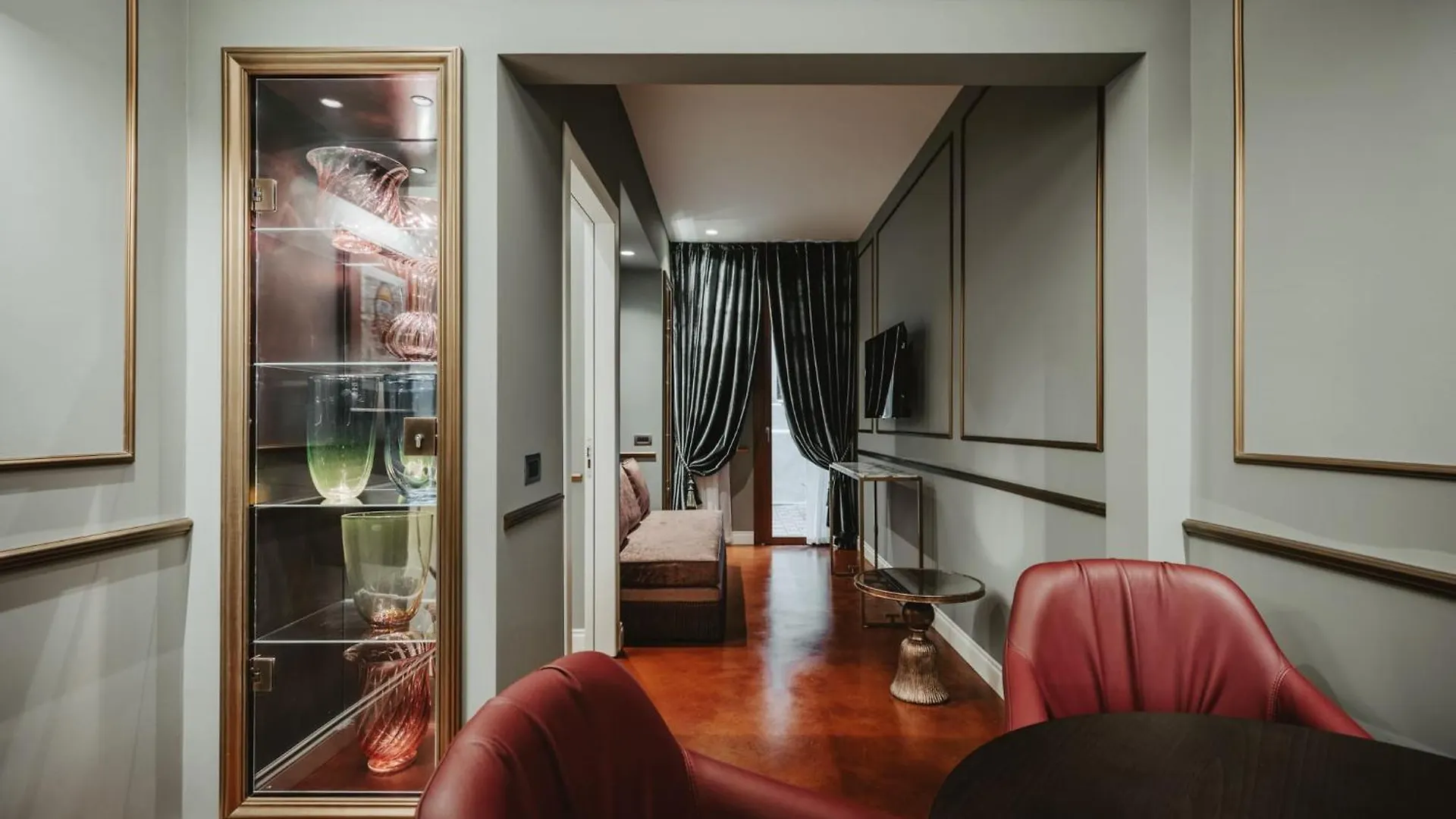 Hotel Giorgione Venecia 4*,